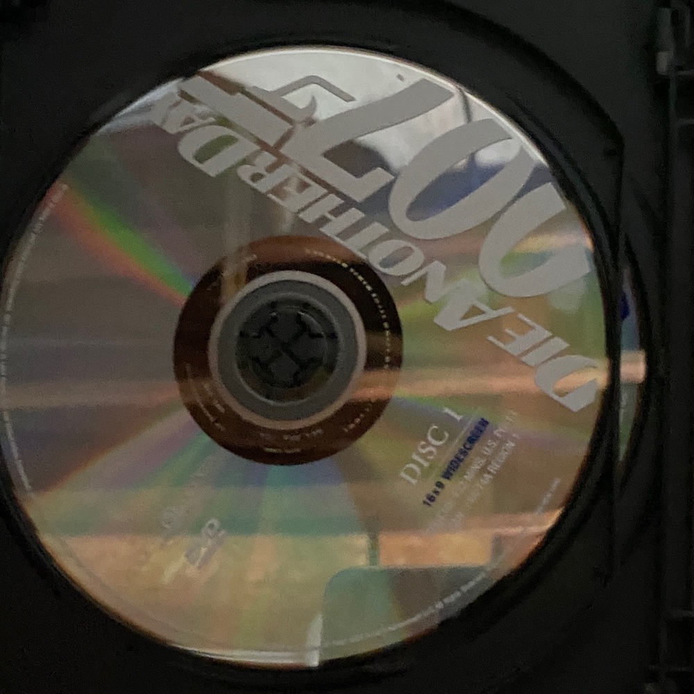 James Bond DVD Collection - Picture 6 of 9